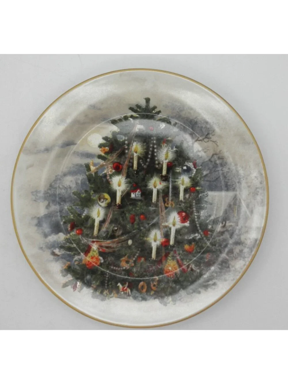 Nostalgic Santa by Pottery Barn 8-5/8 Inch Salad Plates Set of 4 Pattern PBANOS